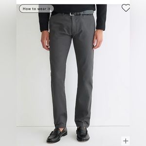J crew slim taper 484 chino stretch pant.